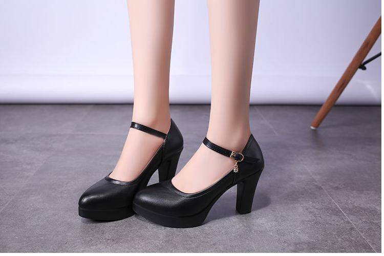 Block Heel shoes White Wedding Shoes Women Pumps Platform high heels Shoes with ankle strap Ladies Office Party Dance Shoe 2022 Block Heel shoes White Wedding Shoes Women Pumps Platform high heels Shoes with ankle strap Ladies Office Party Dance Shoe 2022