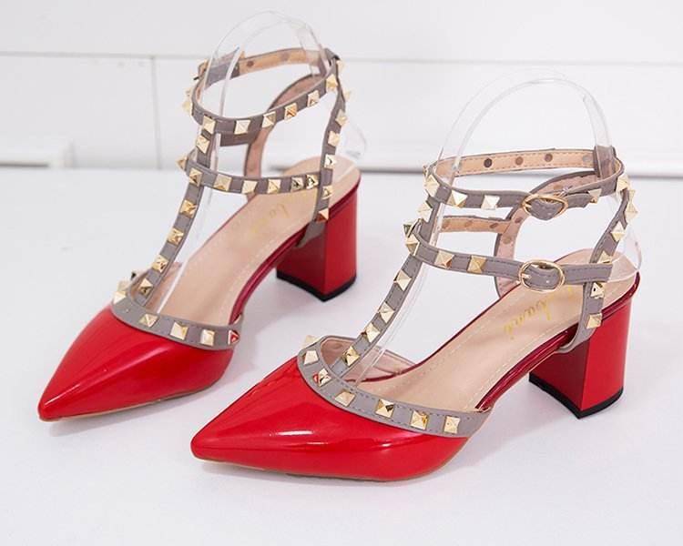 Women's shoes 2021 summer style rivet buckle pointed patent leather high heel sandals large size thick heel