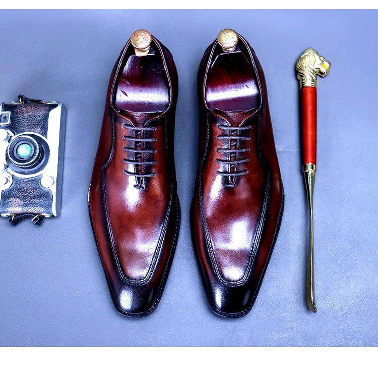 2022 New Business Casual Leather Shoes Men Korean Version Trend Tooling Shoes British Work Leather Shoe Mens Lace-Up Oxfords