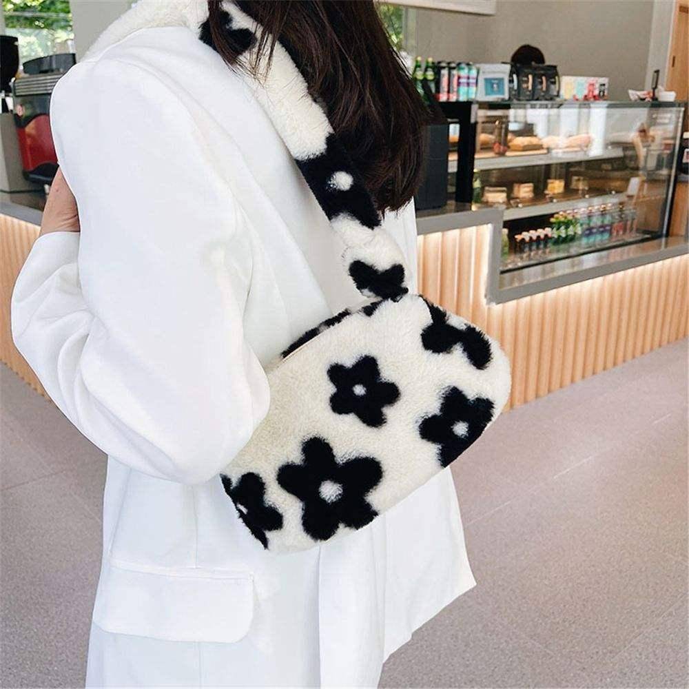 Women Plush Leopard Print Underarm Bag Love Heart Shoulder Bag Fashion Ladies Autumn Winter Large Capacity Tote Handbags 8 style