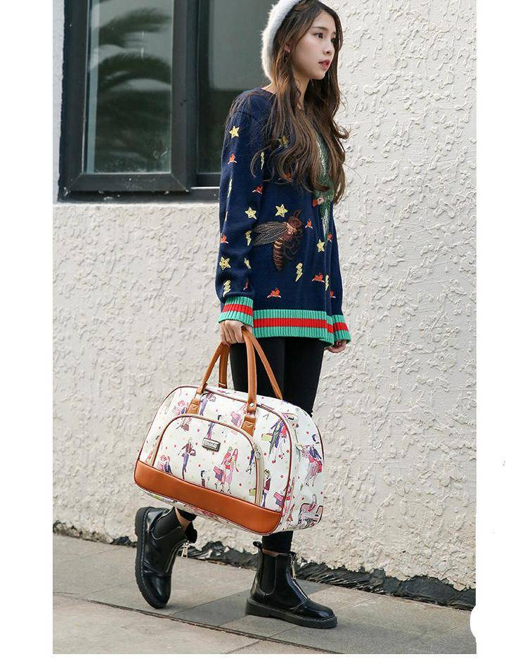 Women Travel Bags 2022 Fashion PU Leather Large Capacity Waterproof Print Luggage Duffle Bag Men Casual Travelling Weekend Bags