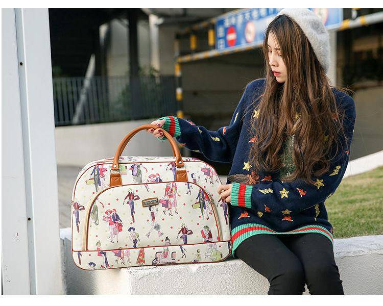 Women Travel Bags 2022 Fashion PU Leather Large Capacity Waterproof Print Luggage Duffle Bag Men Casual Travelling Weekend Bags