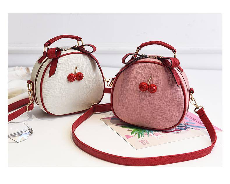 Tilorraine women handbag messenger bag shoulder bags for women 2022 new fashion of small white and black bag shoulder bags Tilorraine women handbag messenger bag shoulder bags for women 2022 new fashion of small white and black bag shoulder bags